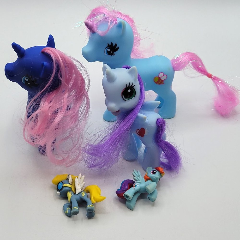 Lot of 5 Assorted Brands Little Ponies Horse